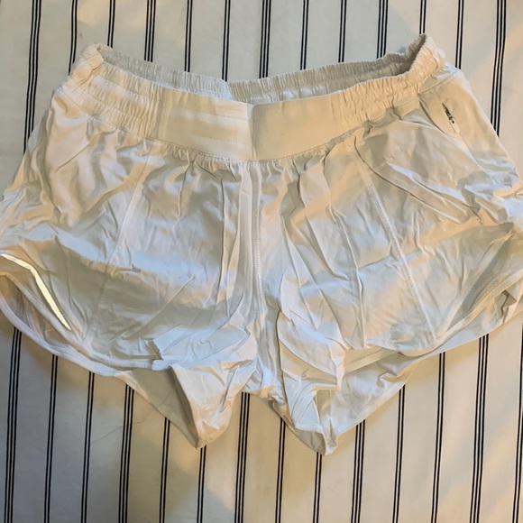 Lululemon 4” Hotty Hot Short